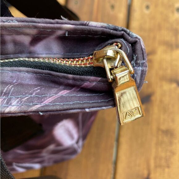 Adrienne Vittadini Lunch/Cooler Purse/Bag - Picture 5 of 7